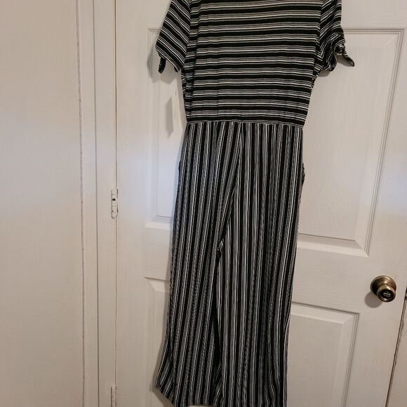 Rewind stripped jumpsuit   - Picture 2 of 4